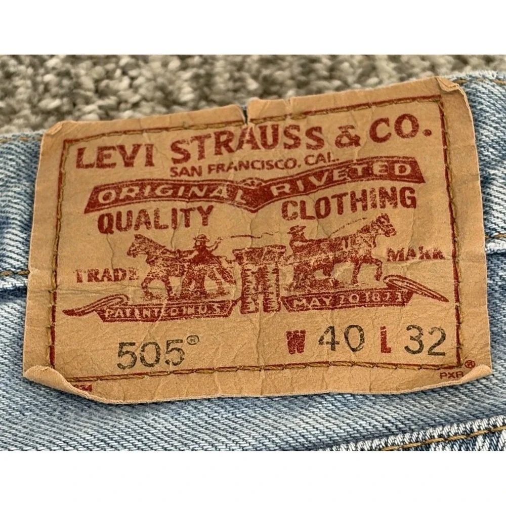 Vintage Levi's 505 Jeans Mens 40x32 Blue Regular Fit‎ Pockets Denim Light Wash